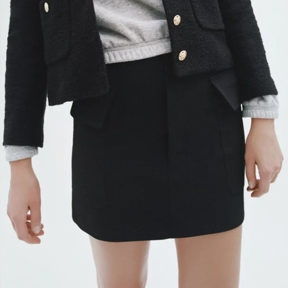 Zara Dresses & Skirts - NWT Zara cargo mini Skirt in black XS 2485/703